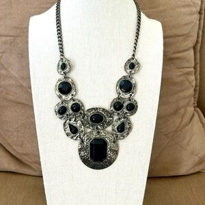 Hammered Gothic Style Silver Tone Black Faux Stone Necklace